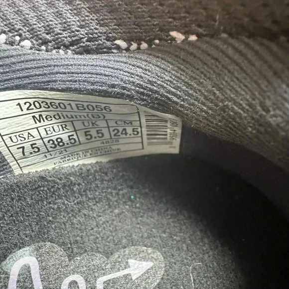 Brooks Levitate 5 Stealth Fit Gray-Purple Women's Running Shoes Size 7.5 - Picture 7 of 8